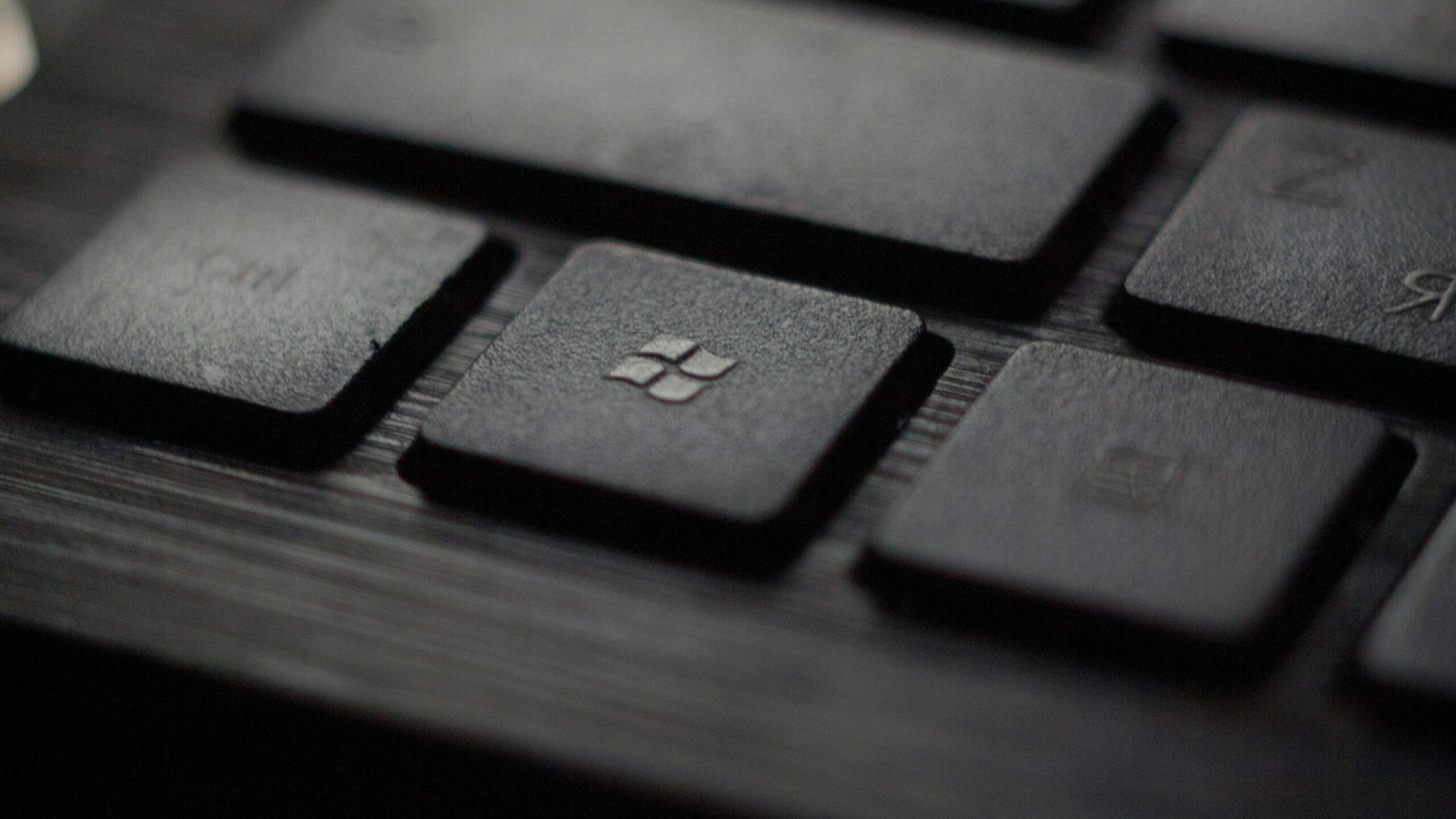 Windows будет фоном запускать Office после включения ПК