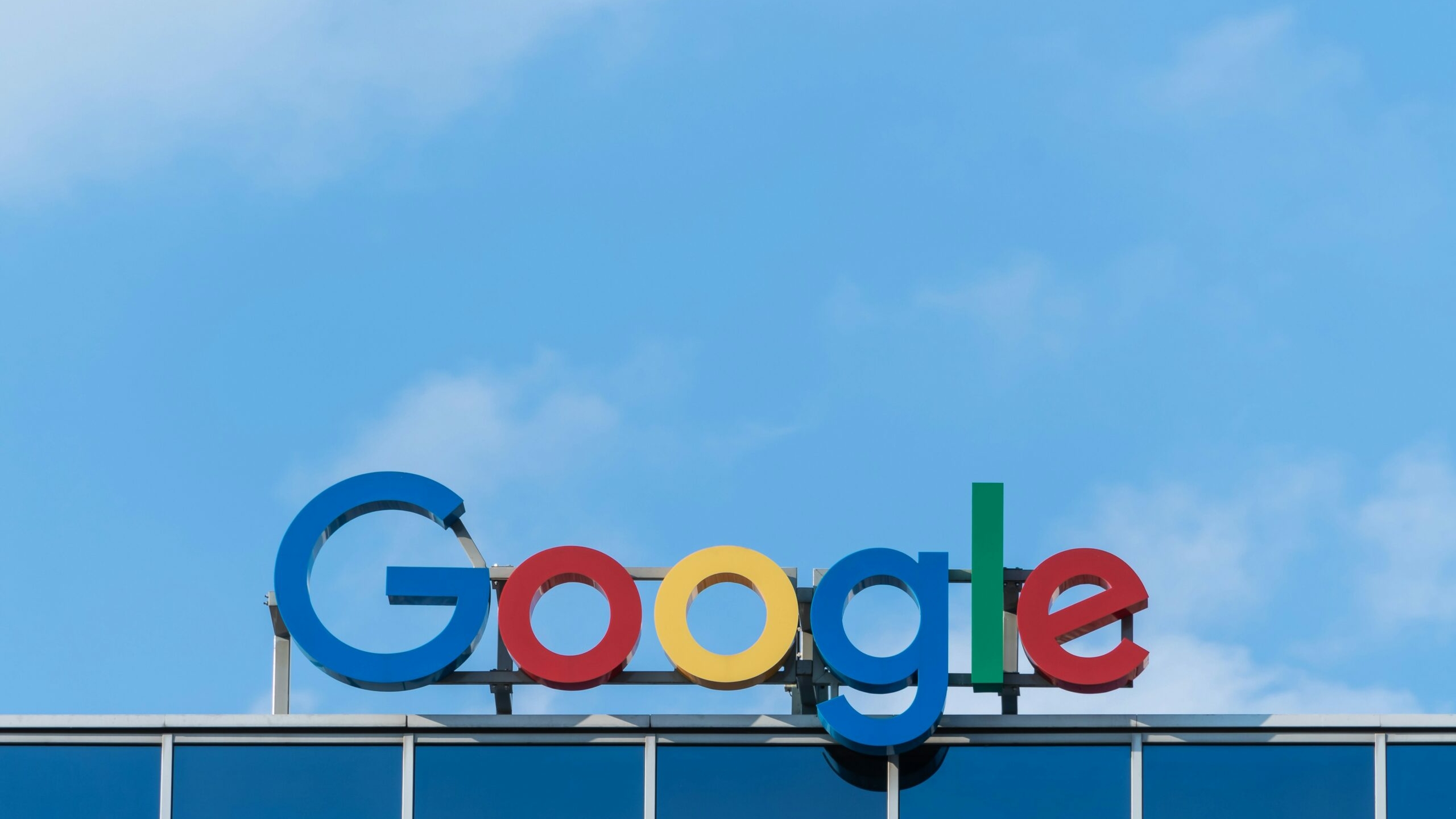 Google придется заплатить рекордные $314 млн за слежку за пользователями