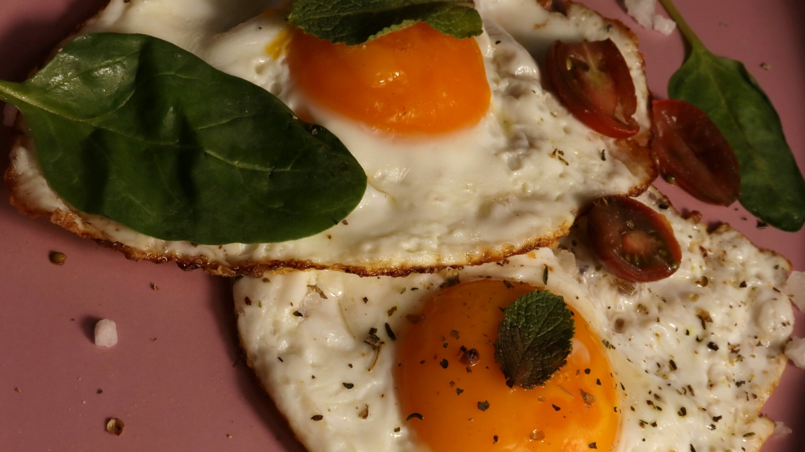 Австралийские ученые сняли обвинения с куриных яиц