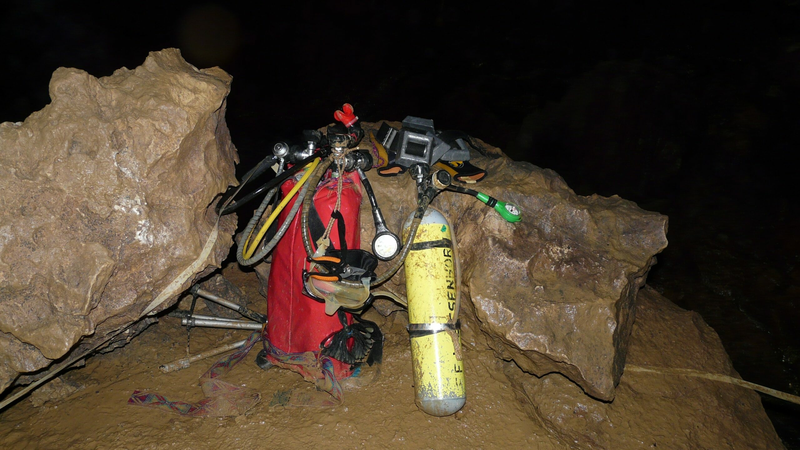 Подводная пещера в Мексике 8 тысяч лет скрывала погребенное тело