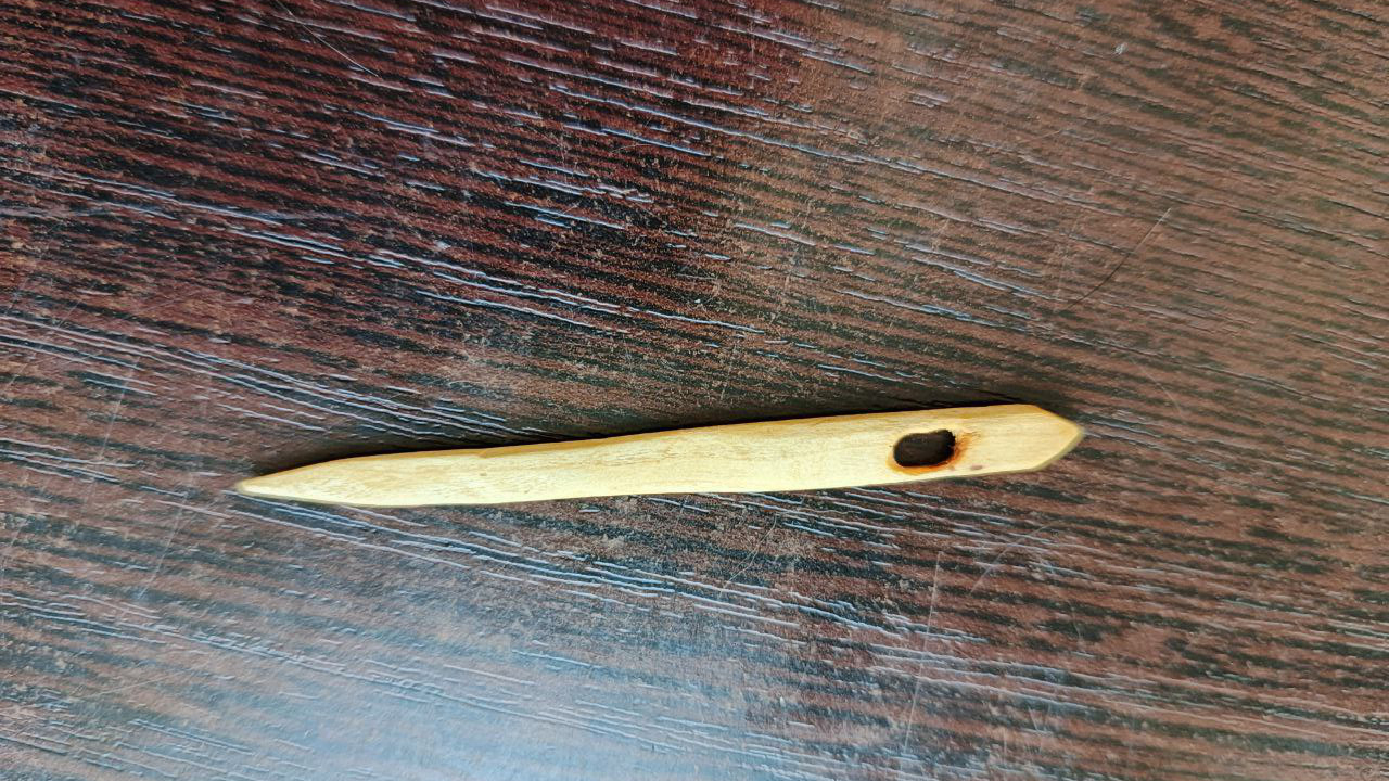 Для древних людей иглы были не швейным инструментом