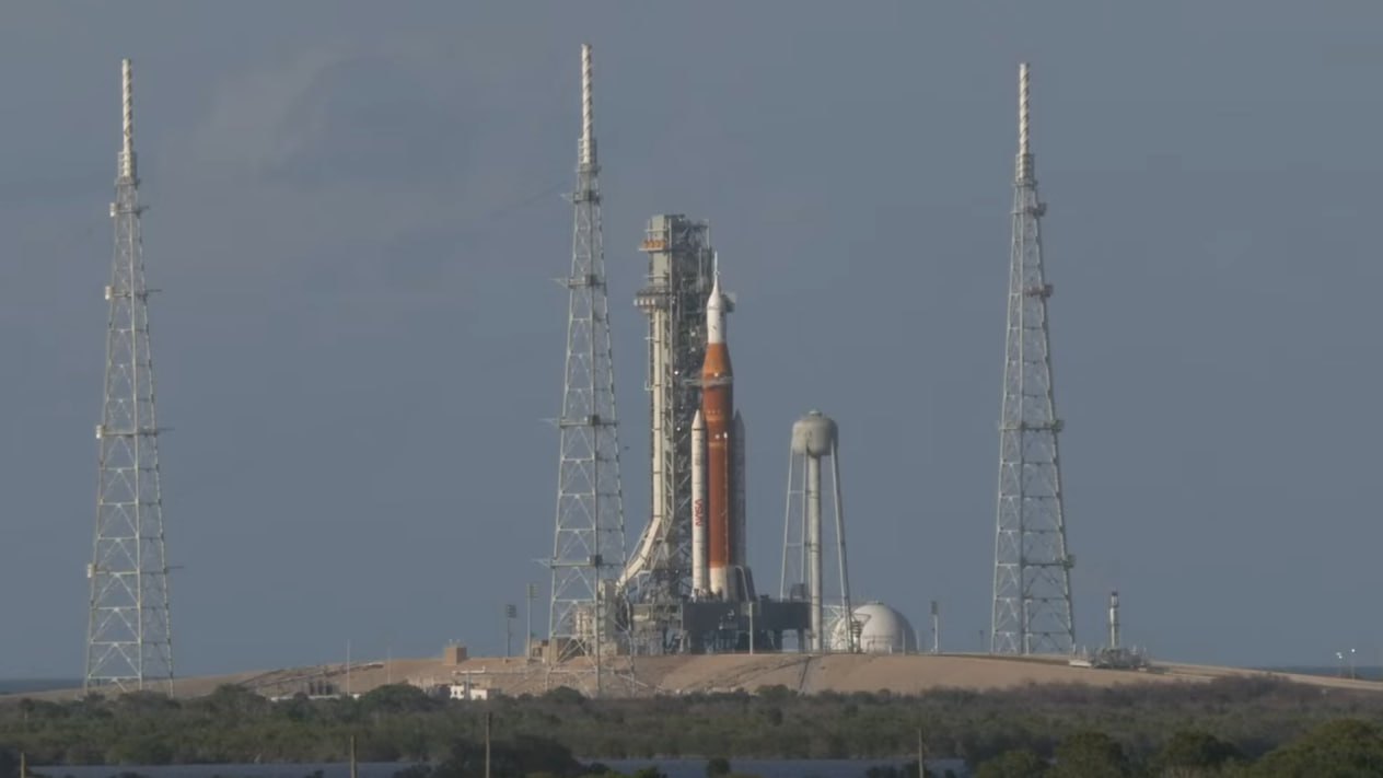 NASA отправило астронавтов к Луне впервые за 53 года