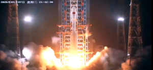 Китай провел два запуска для проектов «Тысяча парусов» и «Гован»